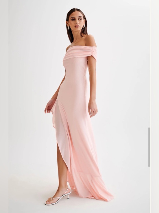 Meshki Dresses & Skirts - Off-Shoulder Blush Pink Evening Gown